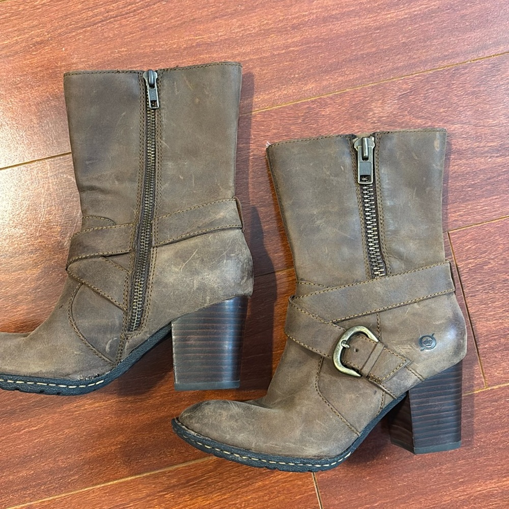 Born BOC brown Boots 6.5